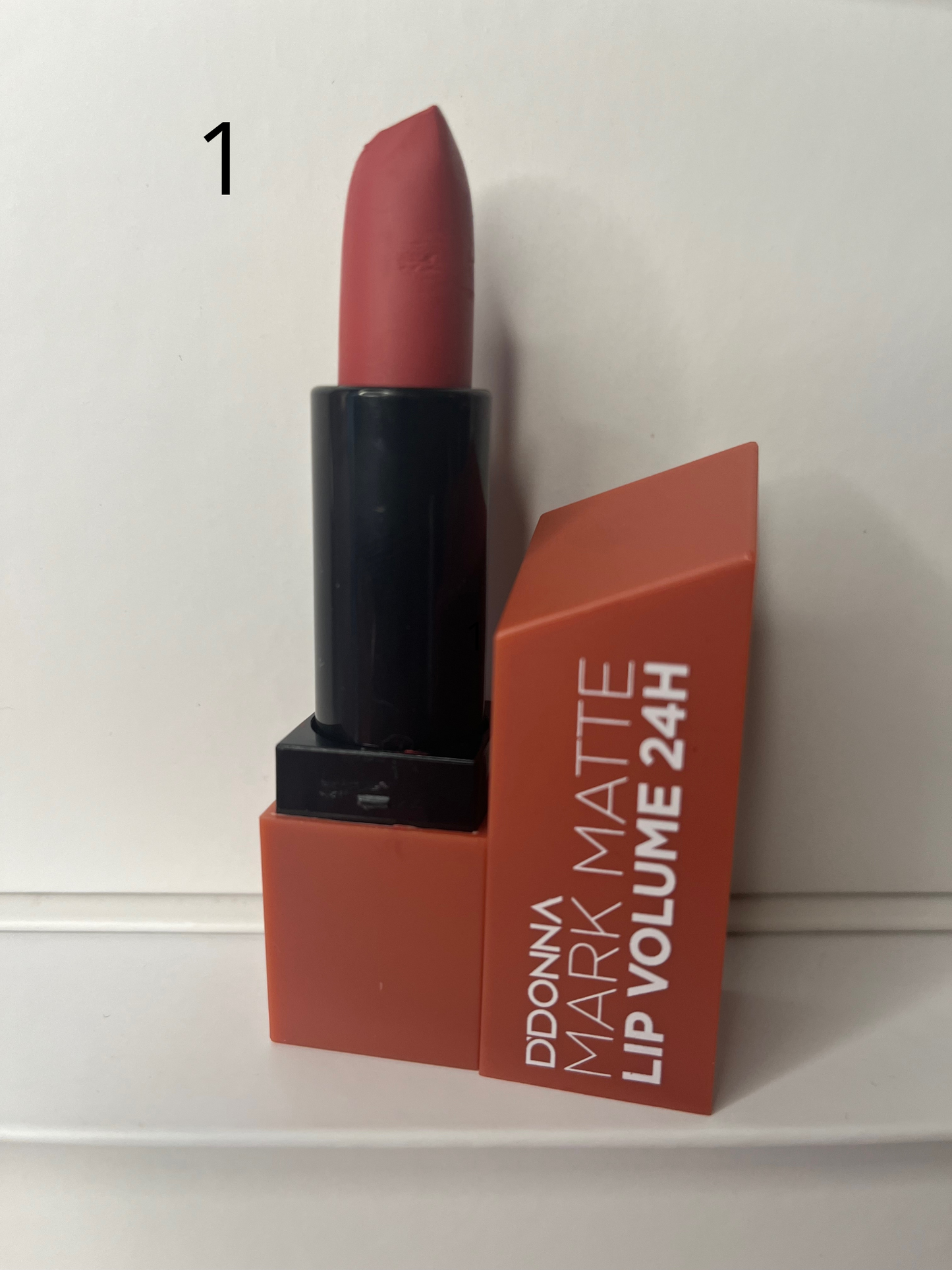 Rouge à lèvres Mark Matte volume 24H Acide Hyaluronique
