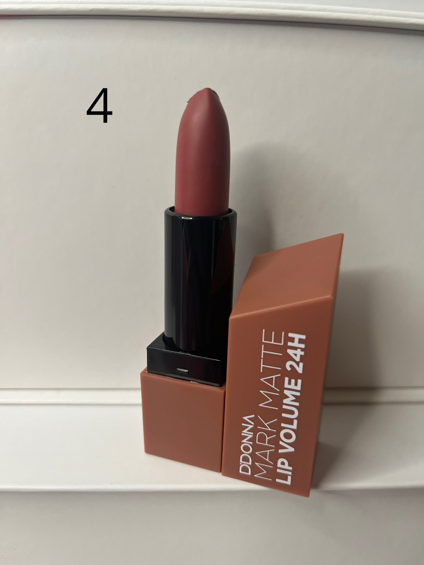 Rouge à lèvres Mark Matte volume 24H Acide Hyaluronique